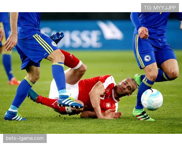 欧洲杯预选赛压力山大：主帅临危求变，战术调整成出线关键