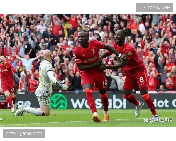 拜仁内部裂痕加剧,高层与主帅的权力之争如何毁掉争冠前景? 拜仁内部裂痕加剧,高层与主帅的权力之争如何毁掉争冠前景?