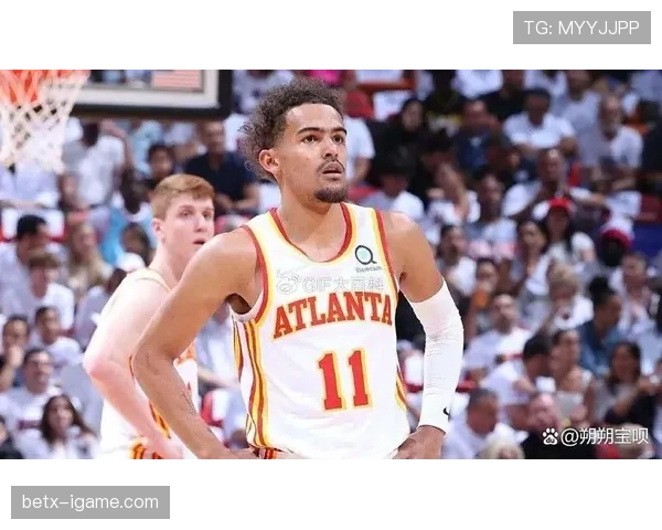 特雷·杨又买豪车了？这生活和我差了几十条街都不止啊…