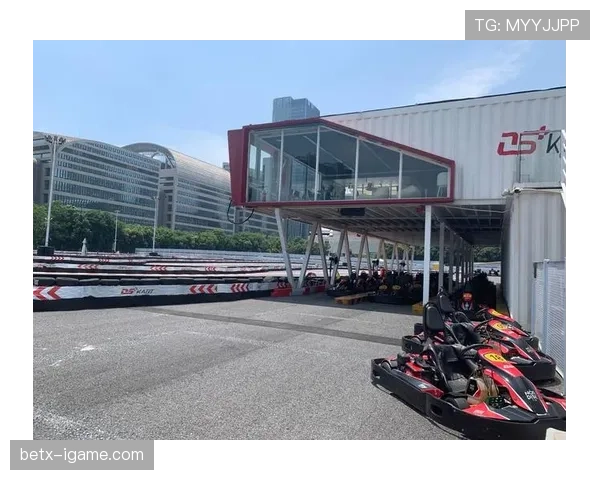 徐灿训练室外头那车声，普通人98%没见过的生活节奏啊